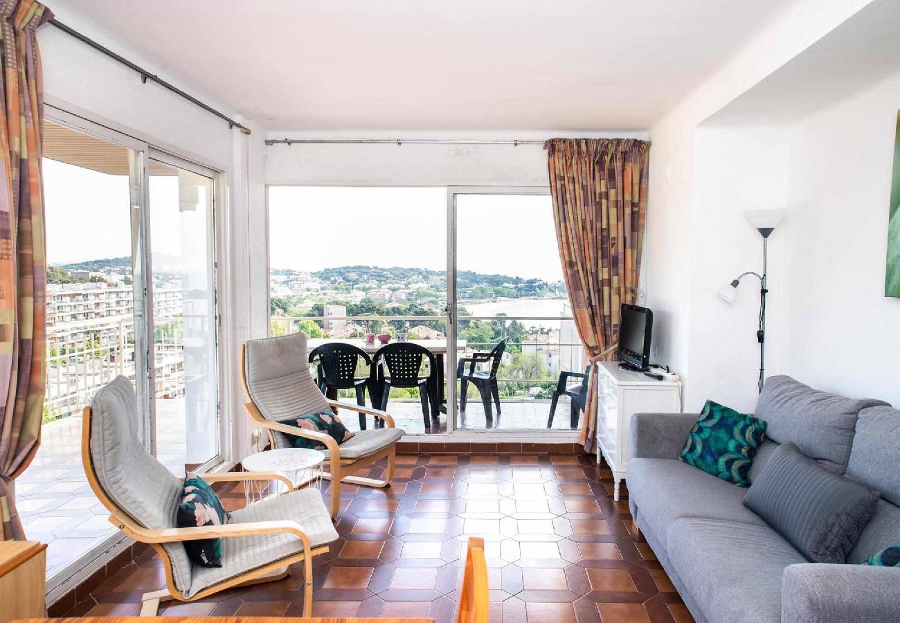 Appartement à Sant Feliu de Guixols - 38.80 S'Agaró Caleta Sol 908II Apt con vista al ma