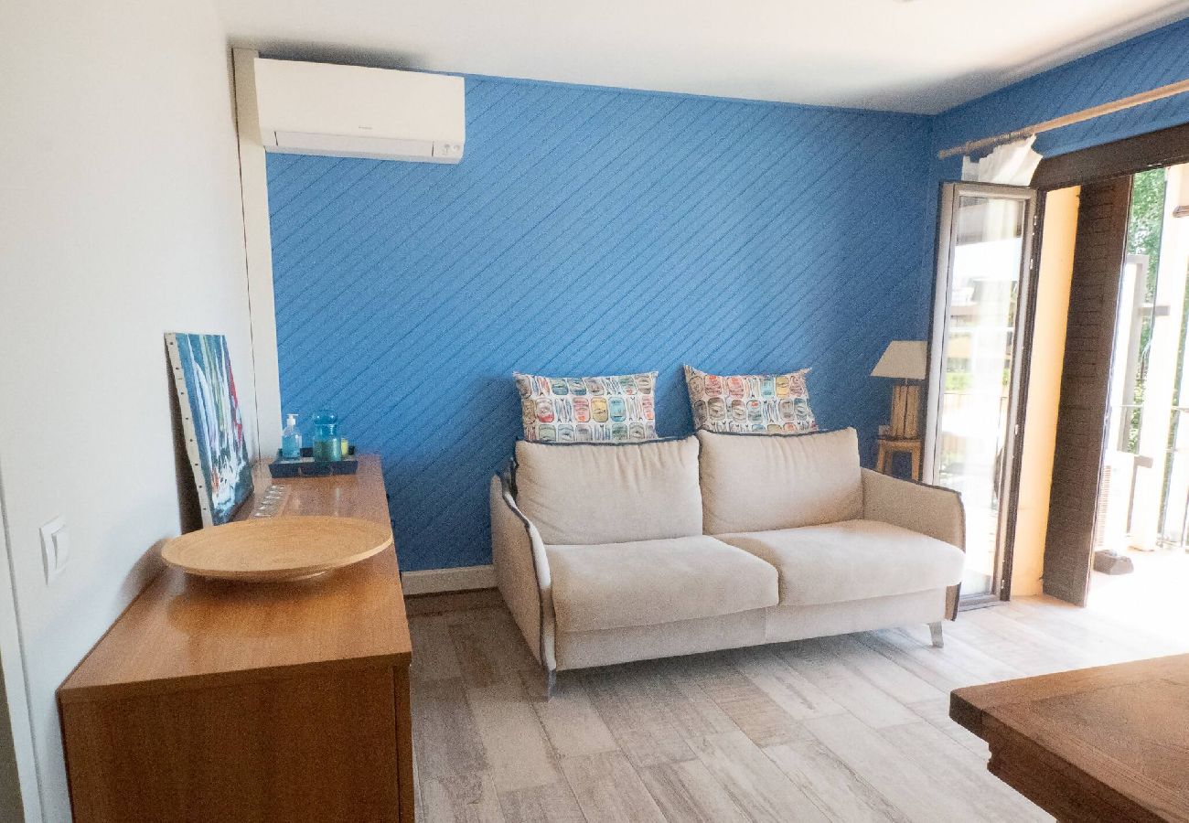 Appartement à Sant Feliu de Guixols - 29.10 Isard 2 4 S'Agaró Apto+PK  junto