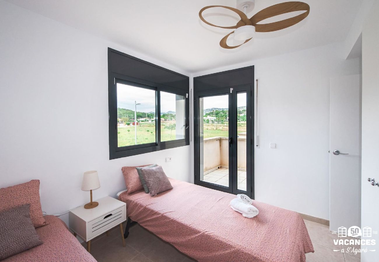 Appartement à S´agaro - 20.90 Duplex Piscina Parking muy cerca de Playa