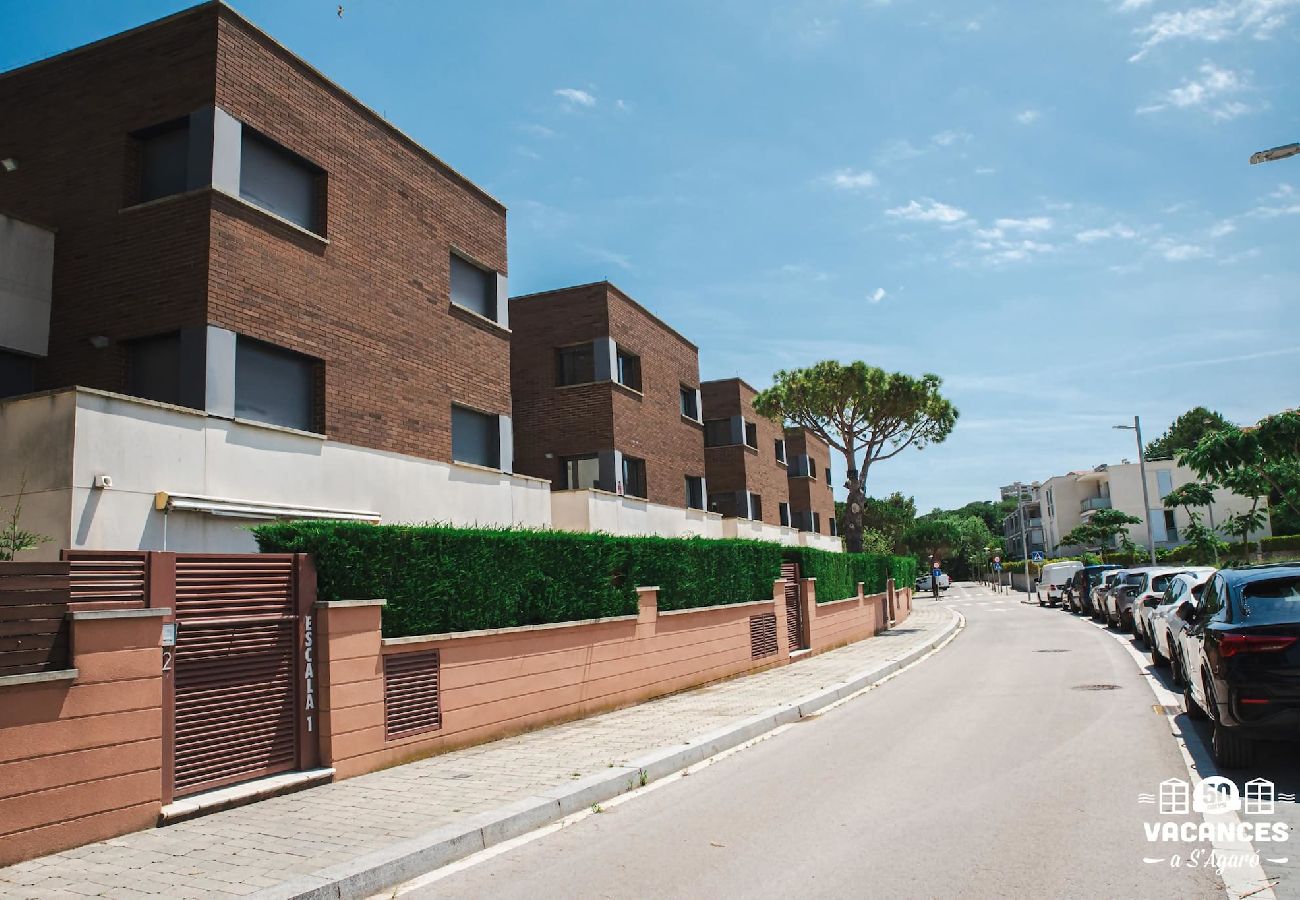 Appartement à S´agaro - 20.90 Duplex Piscina Parking muy cerca de Playa