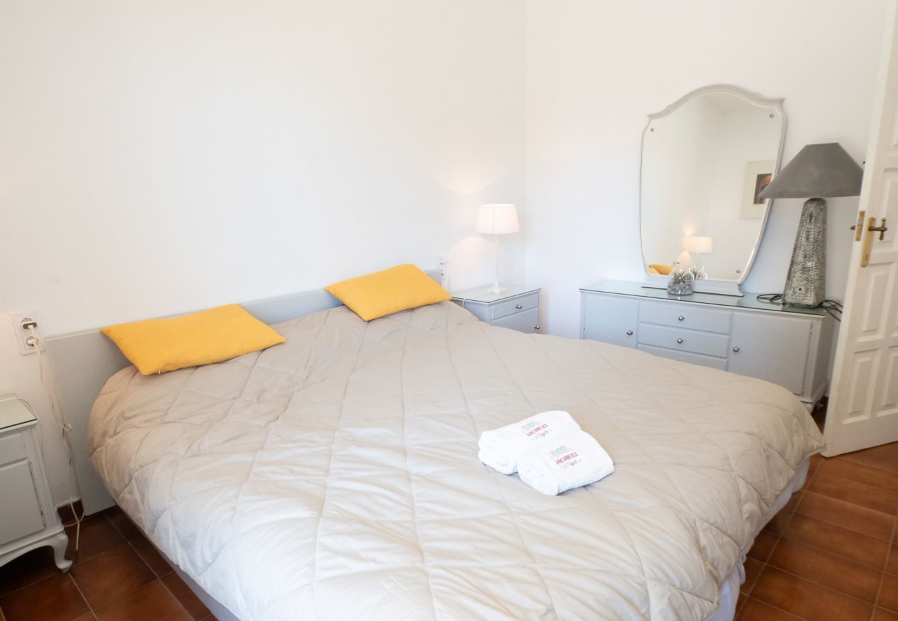 Maison à S´agaro - 19.00 Casa con Piscina privada