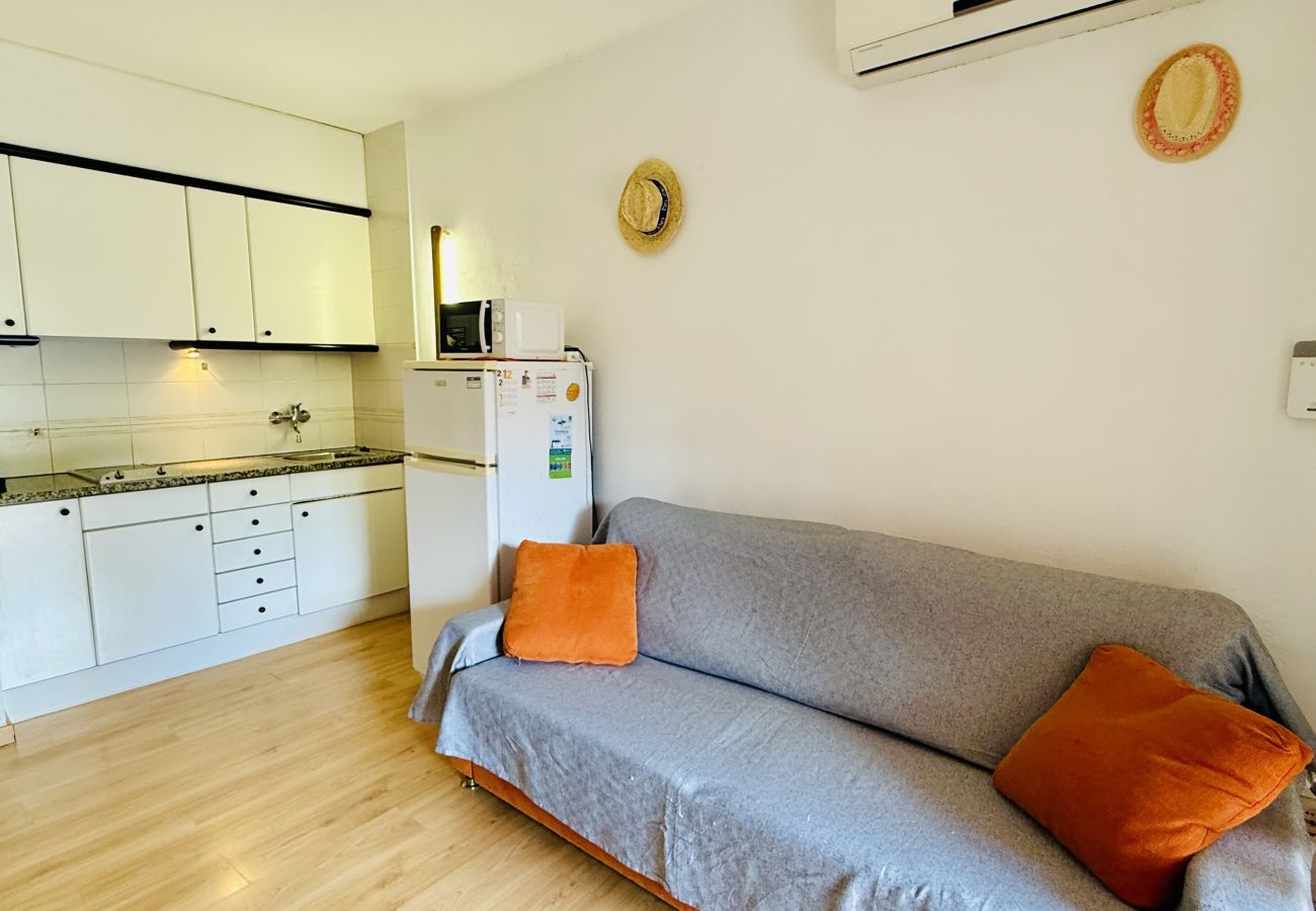 Appartement à S´agaro - 22.11 GIRONES Jardín privado y piscina com