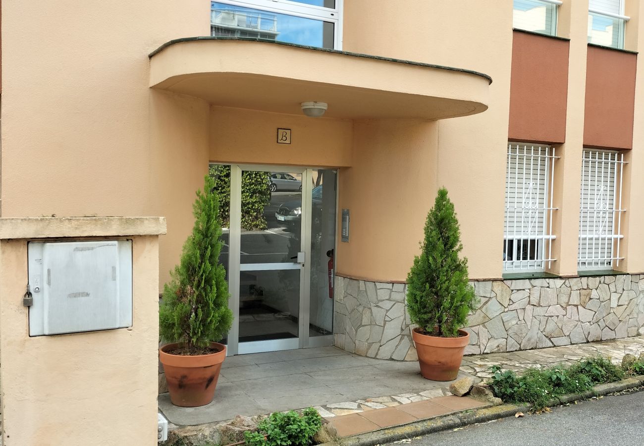 Appartement à S´agaro - 06.50 Ralet Apt piscina PK cerca de playa