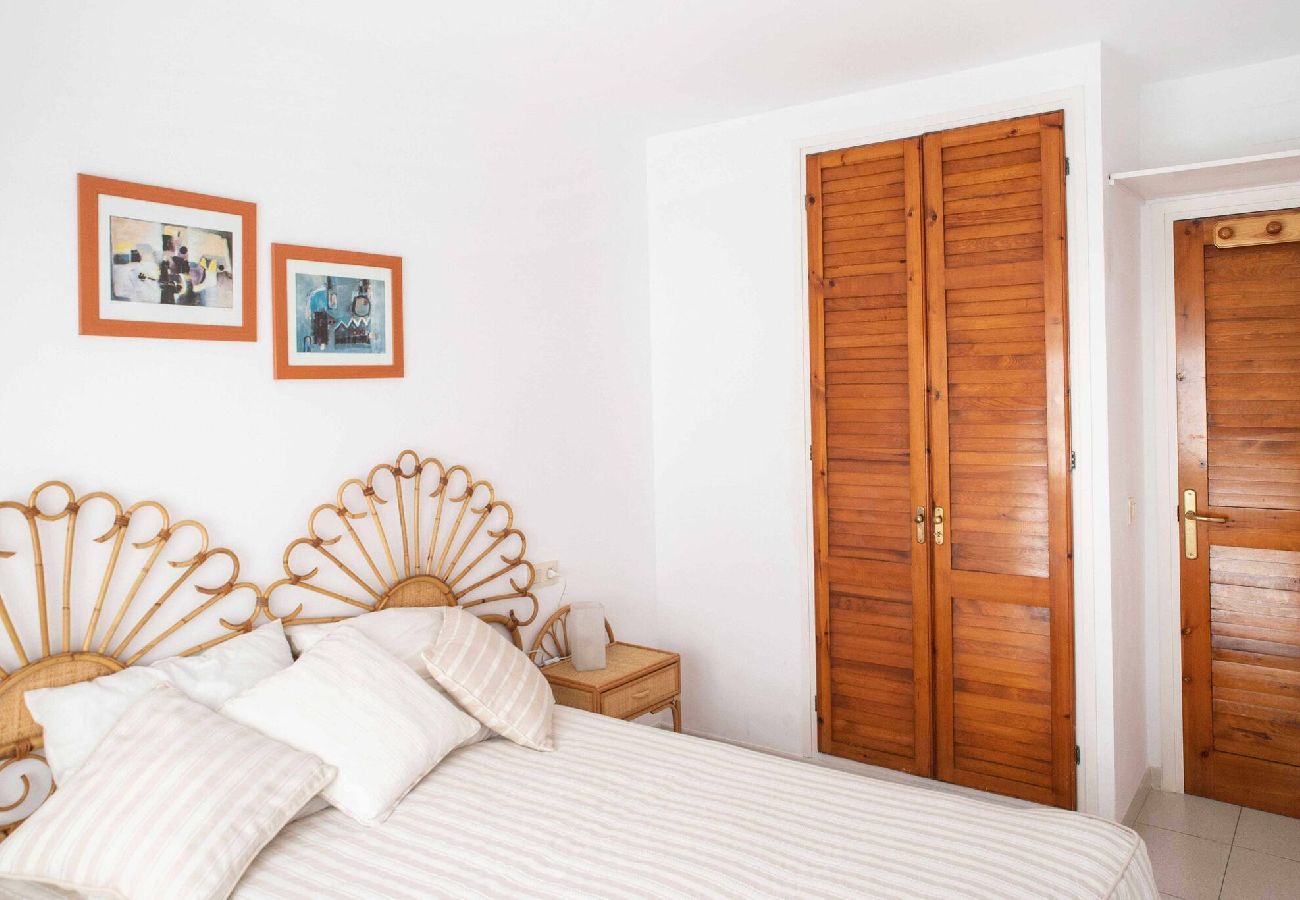 Apartament en S´agaro - 16.00 Les Pites I 2n 2a  Bonito apartamento con te