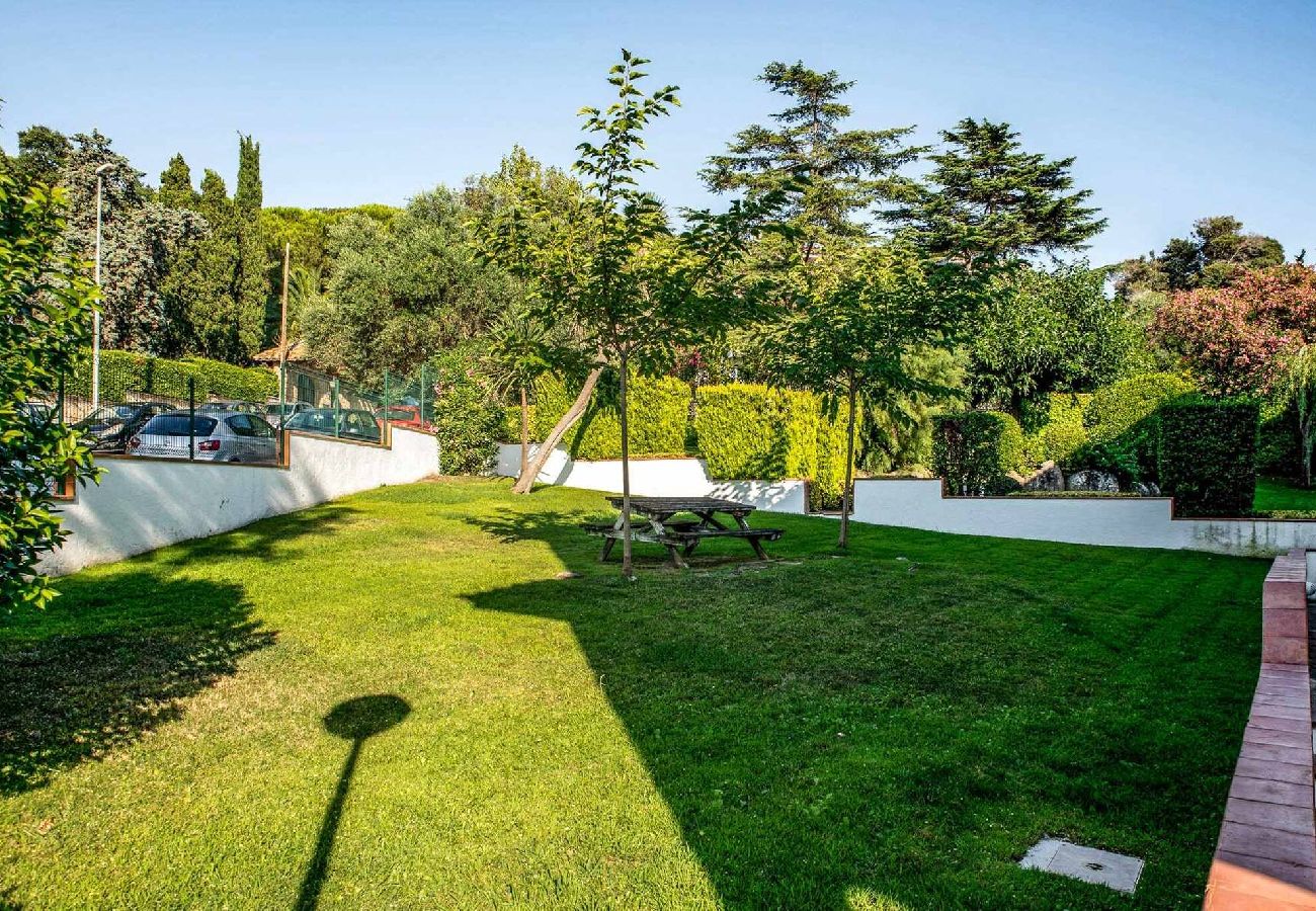 Apartament en S´agaro - 18.00 Voramar 8 Ii bxs b  Apartamento con jard&