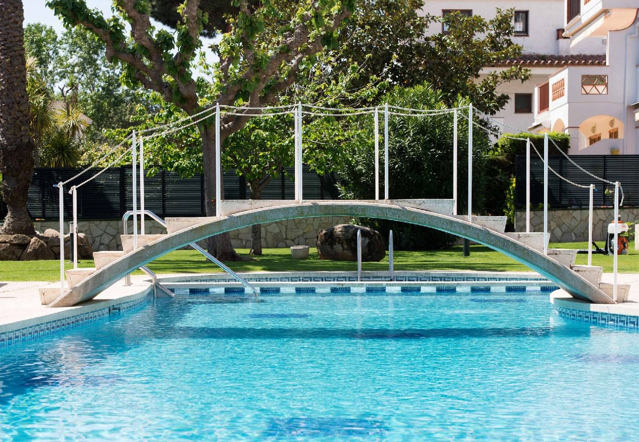 Apartament en S´agaro - 22.00 Migjorn   Apartamento con amplia terraza