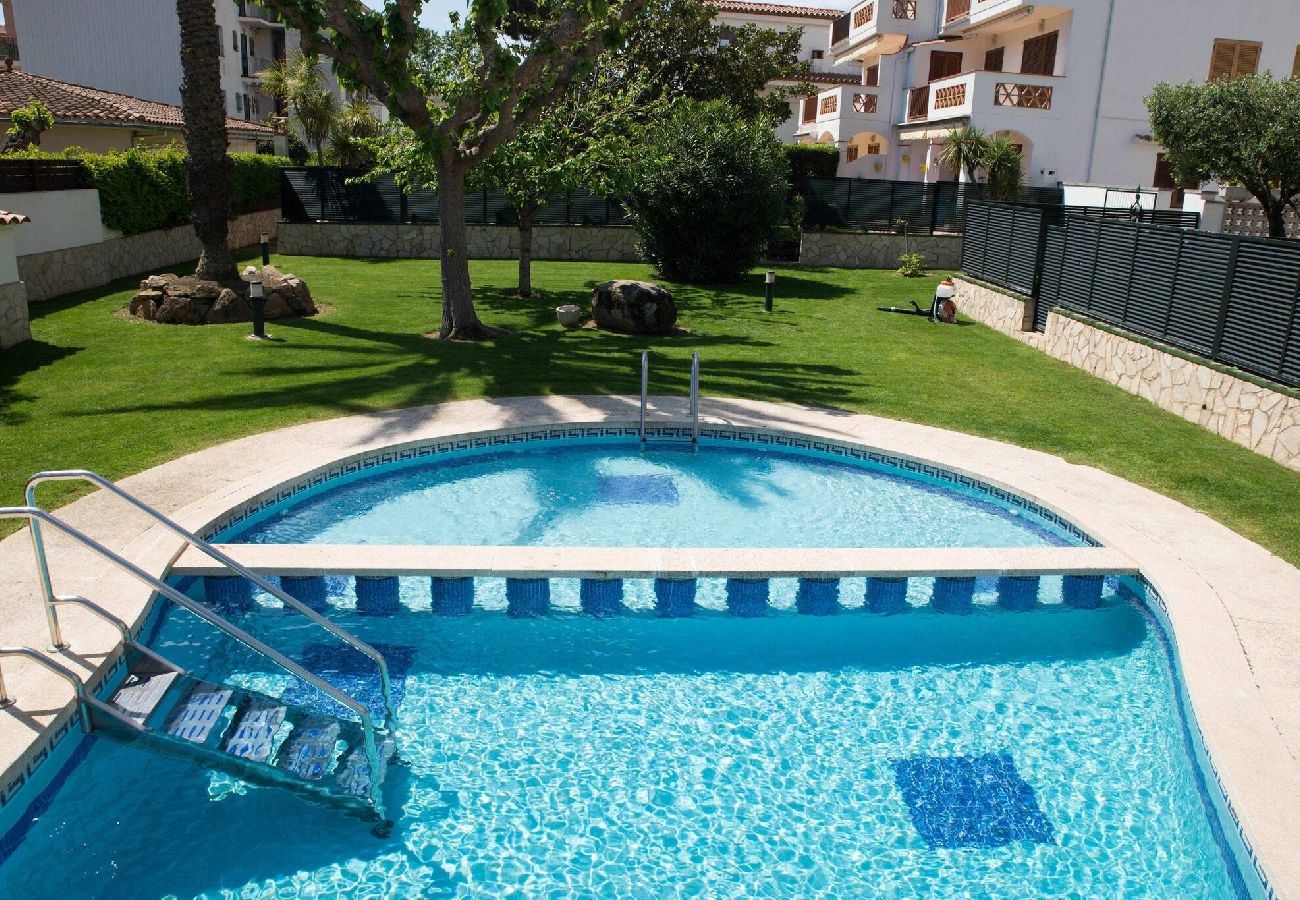 Apartament en S´agaro - 22.00 Migjorn   Apartamento con amplia terraza