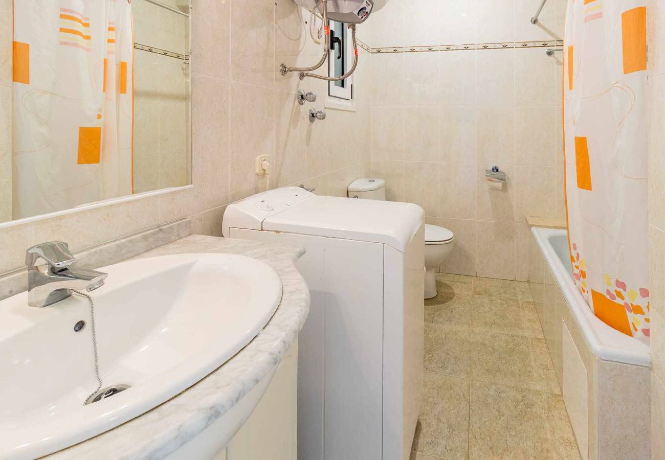 Apartament en Sant Feliu de Guixols - 38.00 S'Agaró Caleta Sol 205