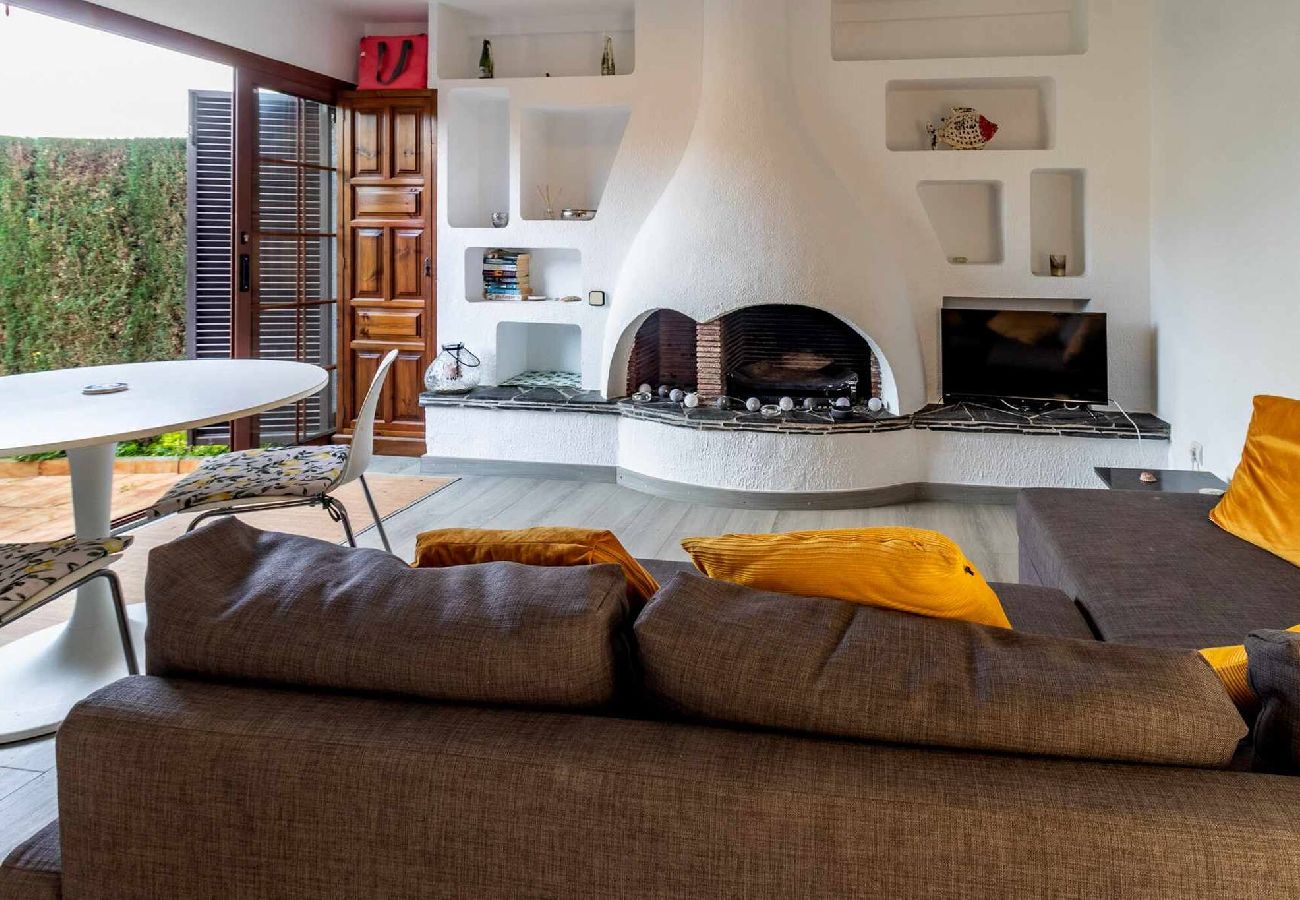 Apartament en Sant Feliu de Guixols - 28.10 Blanques 13 S'Agaró Casa con jardin