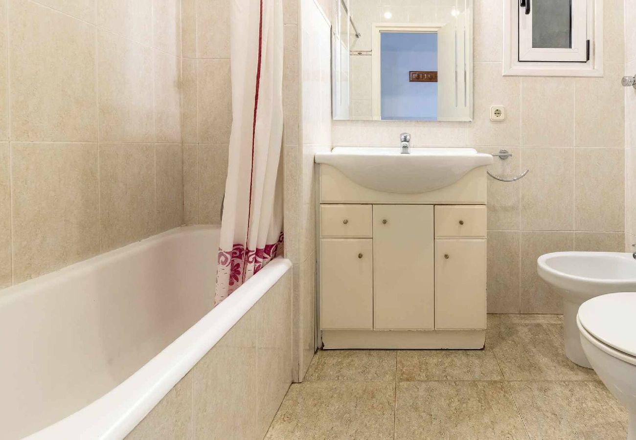 Apartament en Sant Feliu de Guixols - 38.30 S'Agaró Caleta Sol 403I Apt con terrazay PK