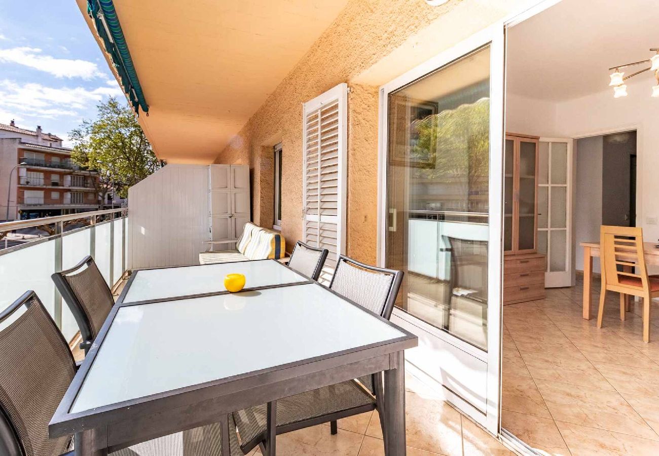 Apartament en S´agaro - 22.20 Les Algues  Apartamento en el centro