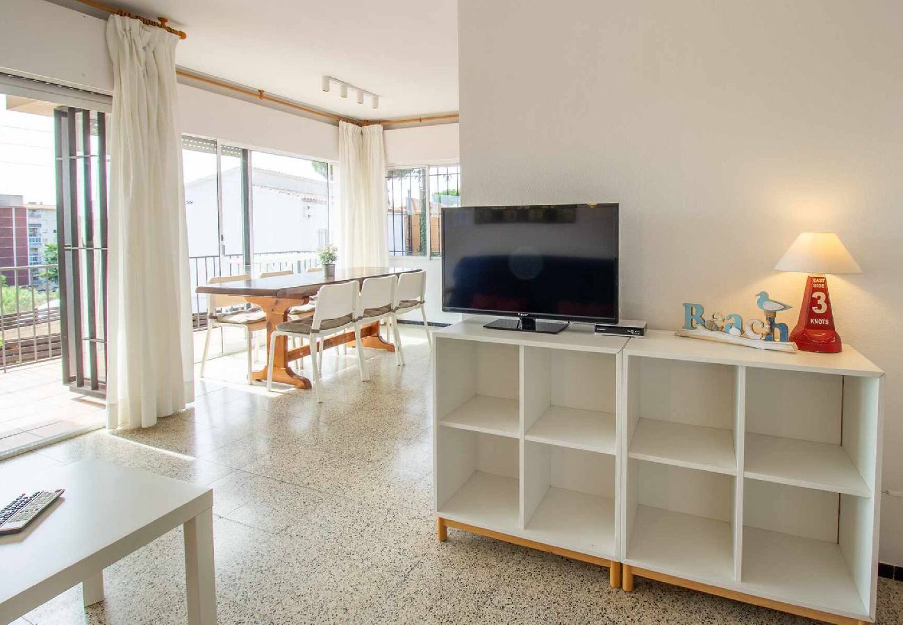 Apartament en Sant Feliu de Guixols - 24.40 Carrilet 37 pis  Bonito apartamento