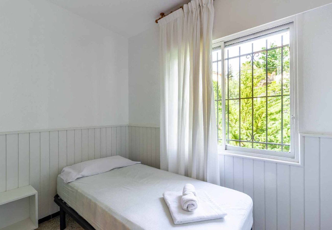 Apartament en Sant Feliu de Guixols - 24.40 Carrilet 37 pis  Bonito apartamento