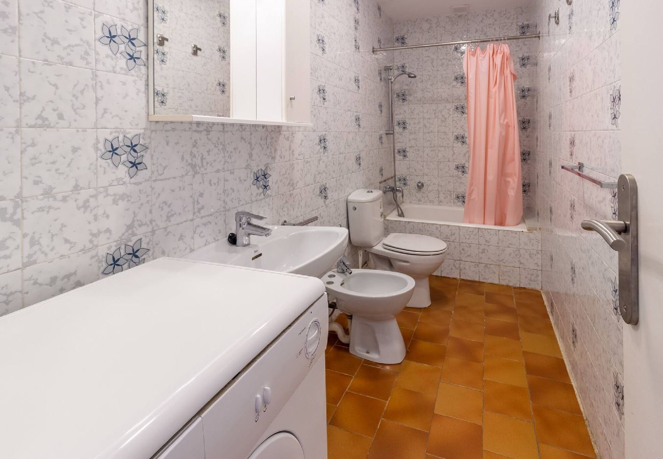 Apartament en Sant Feliu de Guixols - 20.10 Cubells 2  Apartamento cercano a la playa