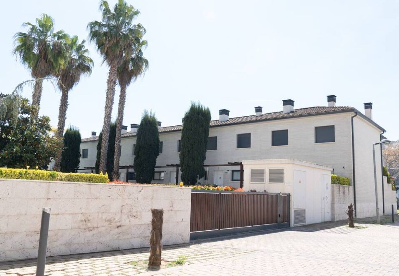 Casa adossada en Platja d´Aro - 05.70 Marina Port D'Aro Casa adosada