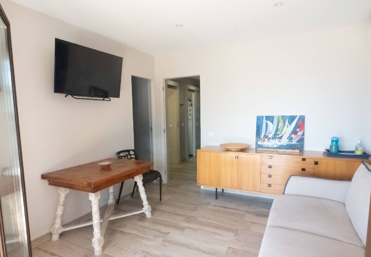 Apartament en Sant Feliu de Guixols - 29.10 Isard 2 4 S'Agaró Apto+PK  junto