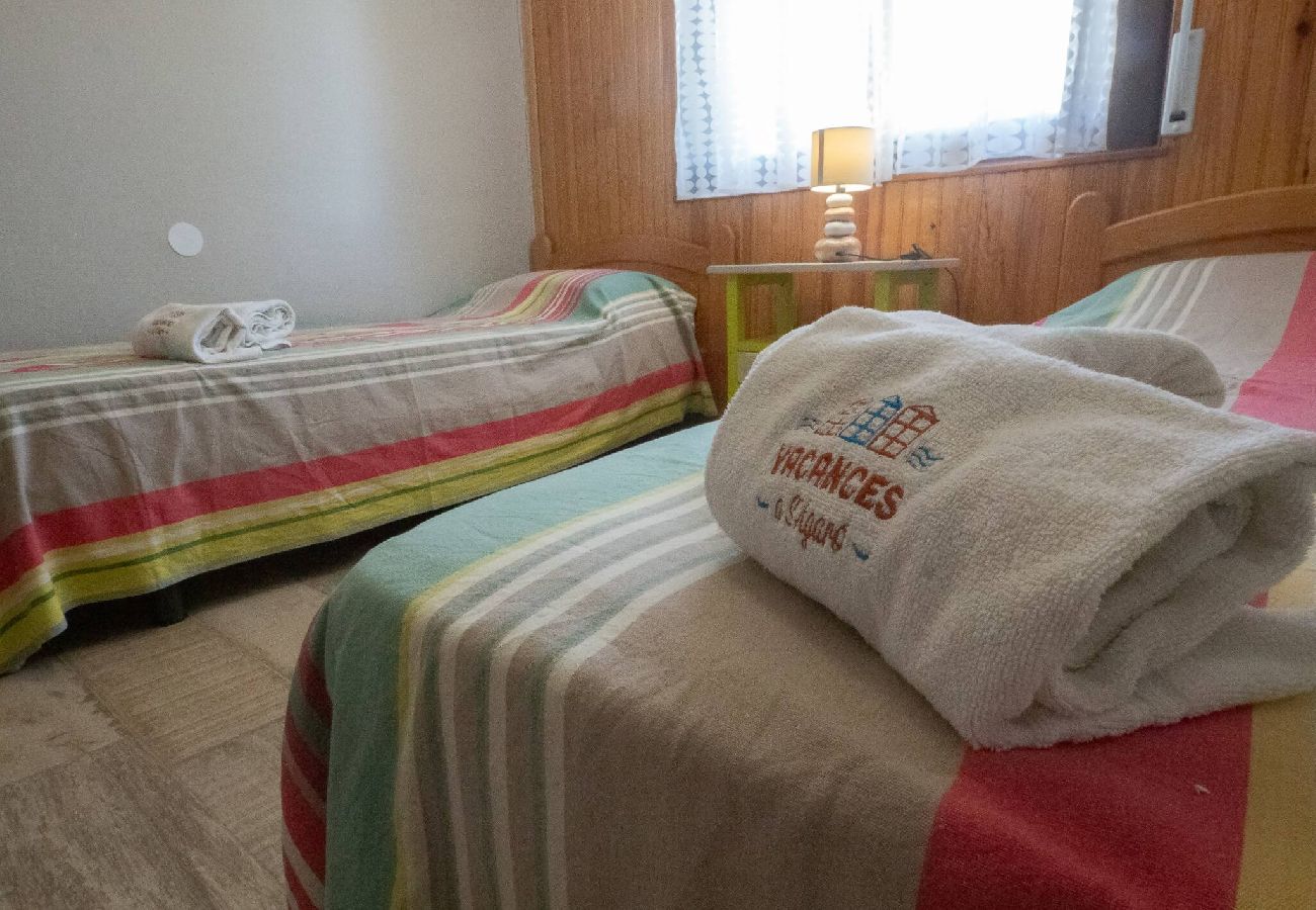 Apartament en Sant Feliu de Guixols - 29.10 Isard 2 4 S'Agaró Apto+PK  junto