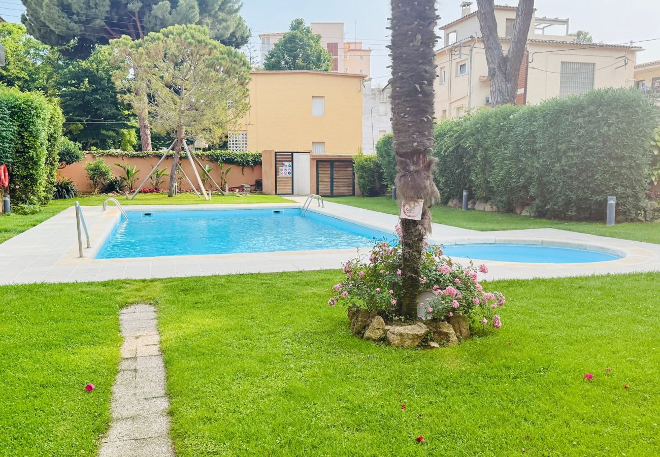 Apartament en S´agaro - 22.11 GIRONES Jardín privado y piscina com